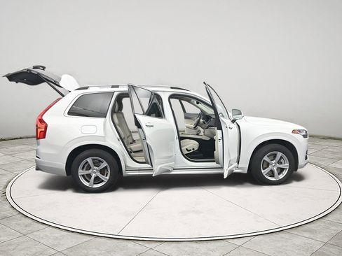 Used 2019 Volvo XC90 T5 Momentum image 30