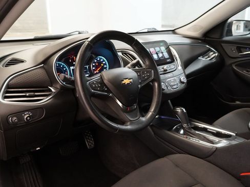 Used 2016 Chevrolet Malibu LT w/ Driver Confidence Package FWD image 6