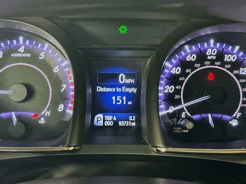 Used 2016 Toyota Avalon Touring FWD image 6