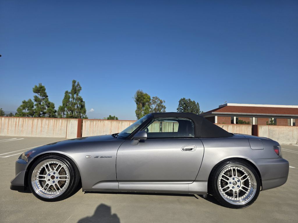 Used 2004 Honda S2000 image 7
