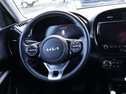 Used 2023 Kia Soul EX FWD image 11