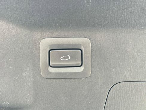 Certified 2023 MAZDA CX-9 Touring Plus AWD/4WD image 12