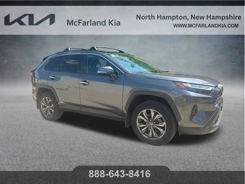 Used 2022 Toyota RAV4 Limited AWD/4WD image 12