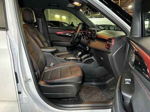 Used 2024 Chevrolet TrailBlazer RS w/ Convenience Package image 12