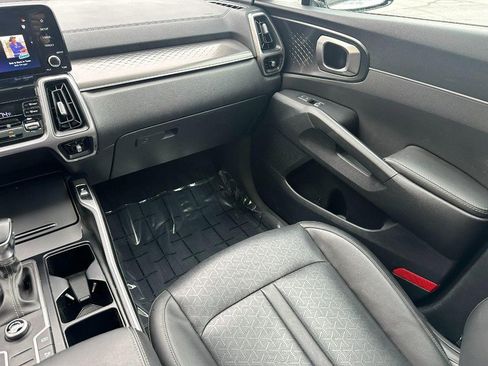 Used 2022 Kia Sorento S w/ Panoramic Sunroof Package FWD image 20