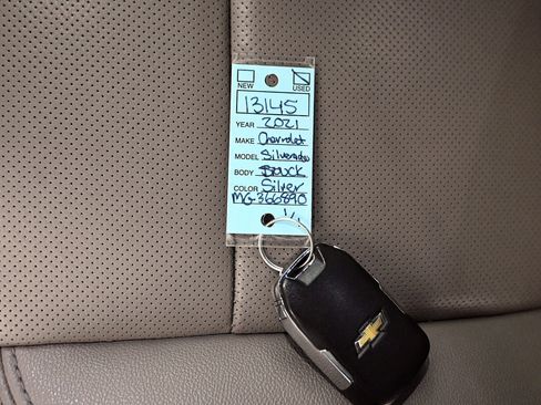 Used 2021 Chevrolet Silverado 1500 LTZ image 34