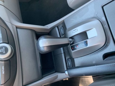 Used 2011 Honda Accord EX-L image 18