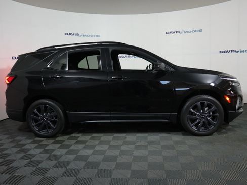 Used 2024 Chevrolet Equinox RS AWD/4WD image 4