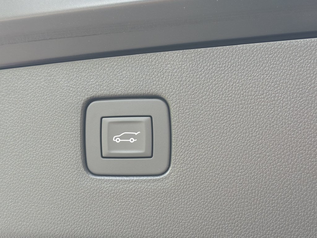 New 2026 Buick Envista Sport Touring w/ Convenience I Package FWD image 16