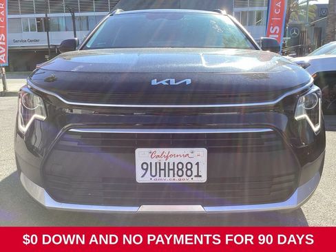 Used 2025 Kia Niro LX FWD image 2