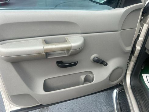 Used 2009 Chevrolet Silverado 1500 W/T RWD image 15