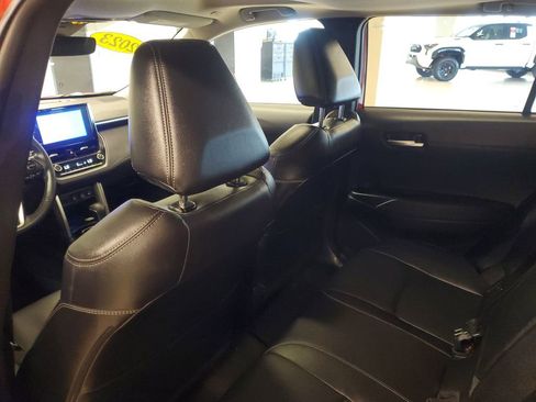 Used 2023 Toyota Corolla Cross XLE w/ Convenience Package image 12