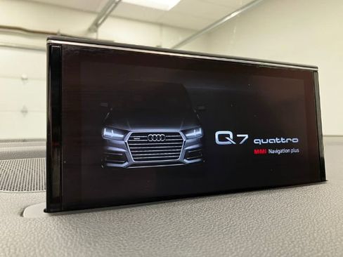 Used 2017 Audi Q7 3.0T Premium Plus w/ Premium Plus Package image 12