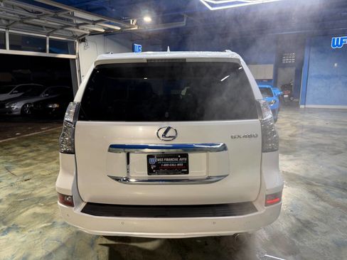Used 2017 Lexus GX 460 image 10