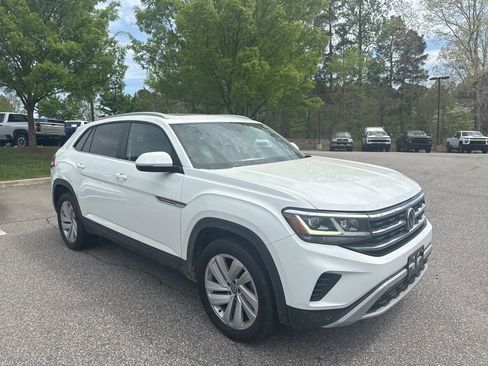 Used 2021 Volkswagen Atlas Cross Sport SE image 3