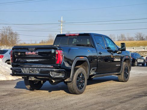 Used 2024 GMC Sierra 2500 AT4 w/ AT4 Premium Plus Package image 13