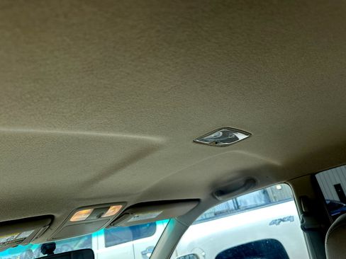 Used 2005 Toyota Highlander 2WD image 10