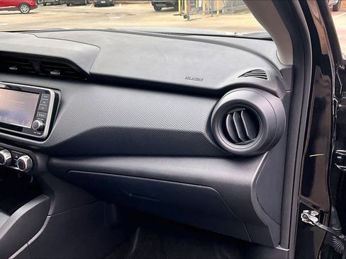 Certified 2025 Nissan Kicks Play S w/ Interior Electronics Package image 16