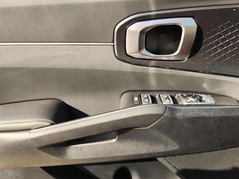 New 2026 Kia Sorento S image 16