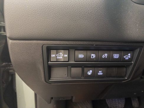 Used 2024 Toyota Tundra Limited image 31