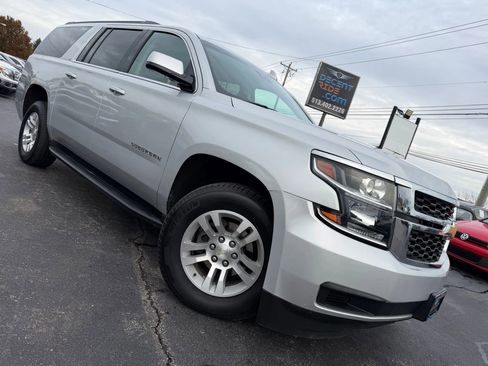 Used 2019 Chevrolet Suburban LT AWD/4WD image 60