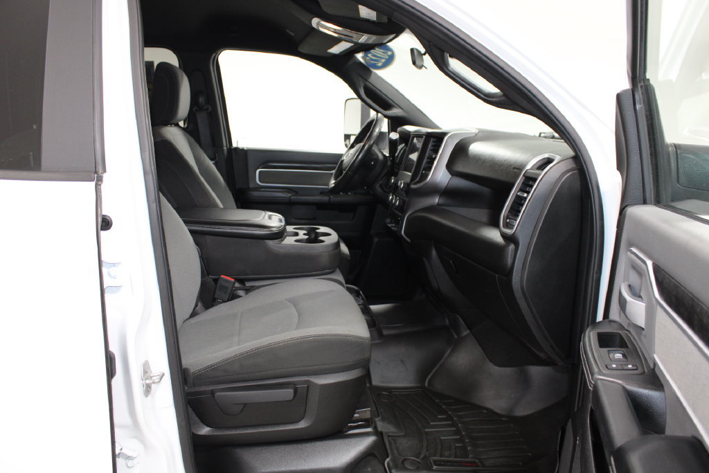 Used 2022 RAM 2500 Big Horn AWD/4WD image 27