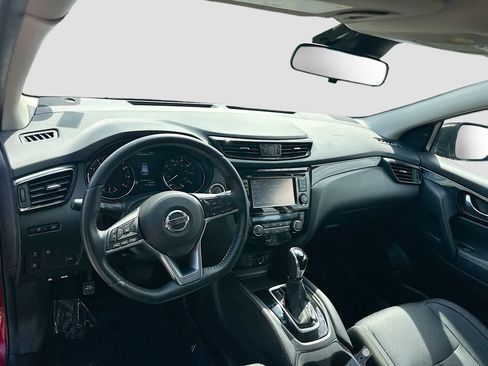 Used 2018 Nissan Rogue Sport SL w/ SL Premium Package FWD image 9