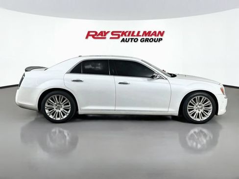 Used 2013 Chrysler 300 C w/ Light Group RWD image 8