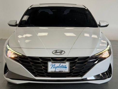 Certified 2022 Hyundai Elantra SEL w/ Convenience + Premium Package FWD image 7