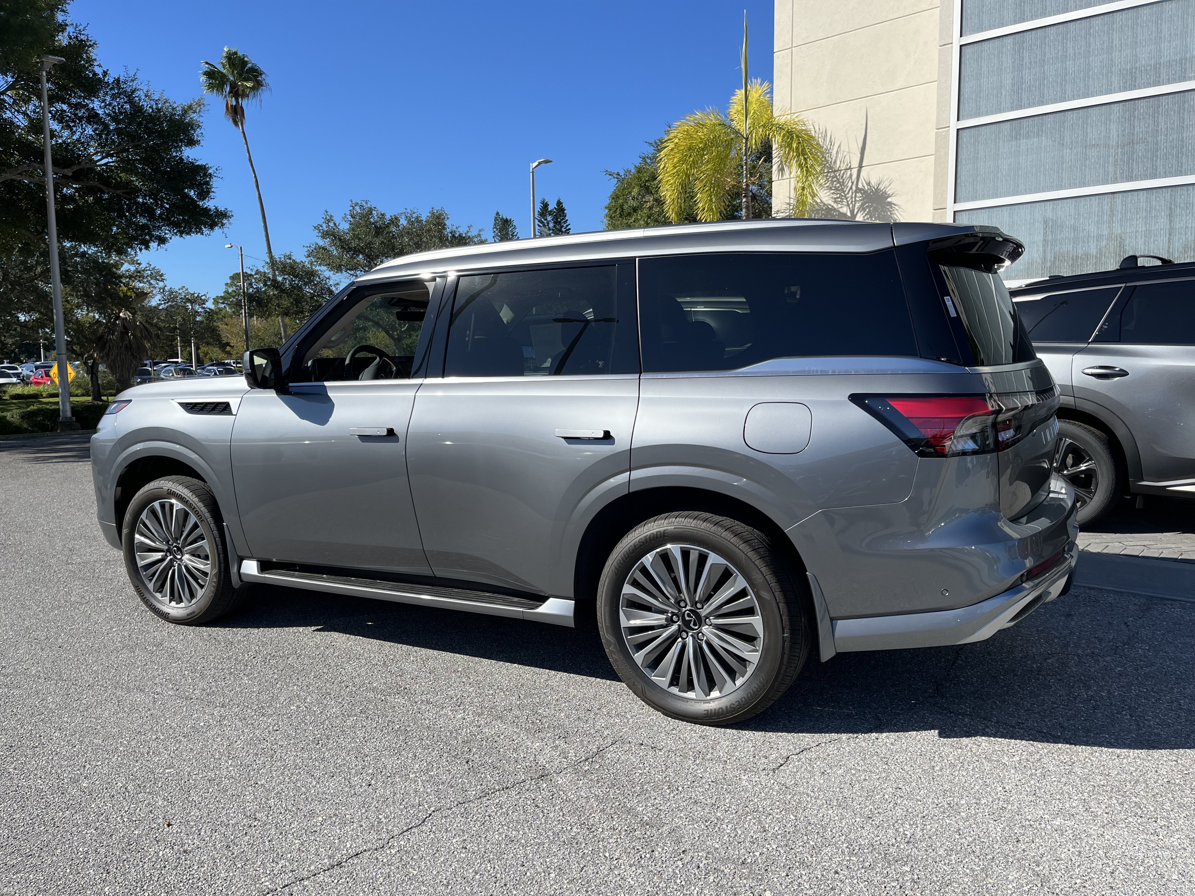 New 2027 INFINITI QX80 Luxe w/ Cargo Package RWD image 3