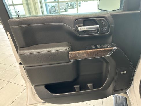 Used 2019 GMC Sierra 1500 Denali w/ Denali Ultimate Package AWD/4WD image 12