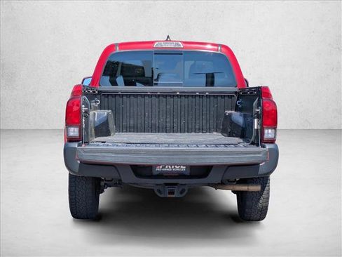 Used 2020 Toyota Tacoma SR5 image 7