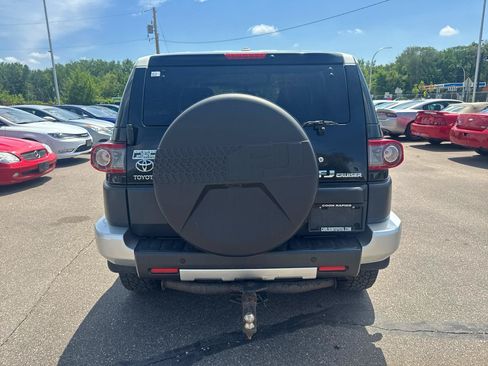 Used 2012 Toyota FJ Cruiser 4WD w/ Upgrade Pkg image 6