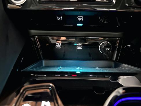 Certified 2025 Audi Q5 Premium AWD/4WD image 32