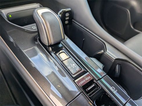 Used 2025 Toyota Crown Platinum image 11