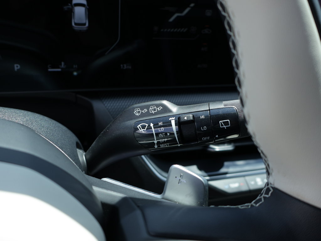New 2026 Kia K4 GT-Line w/ GT-Line Premium Package FWD image 30