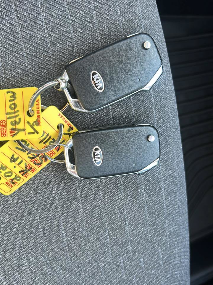 Used 2021 Kia Seltos S AWD/4WD image 25