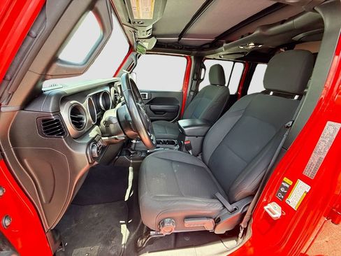 Used 2022 Jeep Wrangler Unlimited Sport AWD/4WD image 23