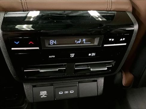 Used 2025 Acura MDX w/ Technology Package image 34