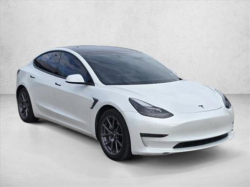 Used 2021 Tesla Model 3 Long Range image 3