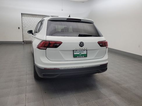 Used 2022 Volkswagen Tiguan S FWD image 6