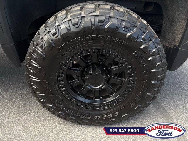 Used 2024 GMC Sierra 2500 AT4 w/ AT4 Premium Plus Package AWD/4WD image 10