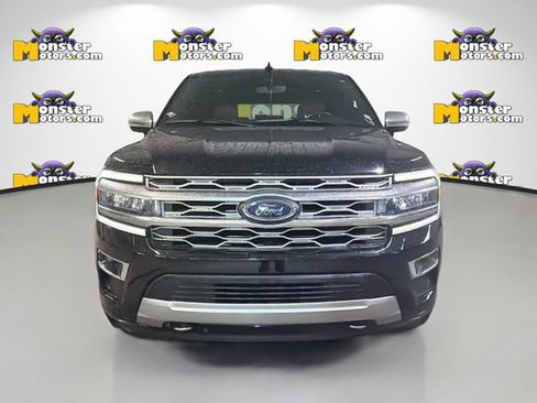 Used 2024 Ford Expedition Platinum AWD/4WD image 2