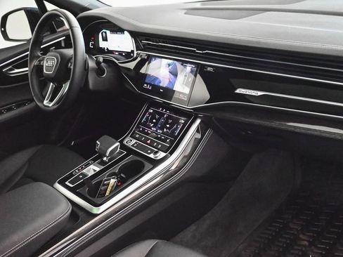 Used 2025 Audi Q7 3.0T Premium Plus w/ Premium Plus Package AWD/4WD image 35