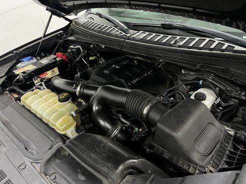Used 2019 Lincoln Navigator Reserve AWD/4WD image 28
