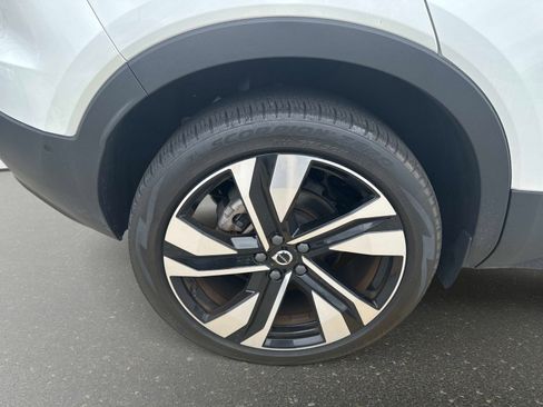Used 2025 Volvo XC40 B5 Ultra w/ Protection Package Premier AWD/4WD image 7