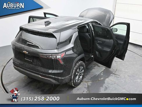 New 2026 Chevrolet Equinox LT w/ Convenience Package II AWD/4WD image 37