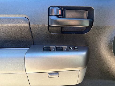 Used 2012 Toyota Tundra Grade image 11