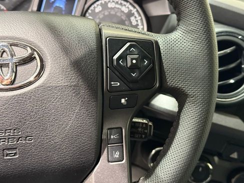 Certified 2022 Toyota Tacoma TRD Sport image 22