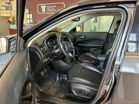 Used 2018 Jeep Compass Latitude w/ Popular Equipment Group AWD/4WD image 18